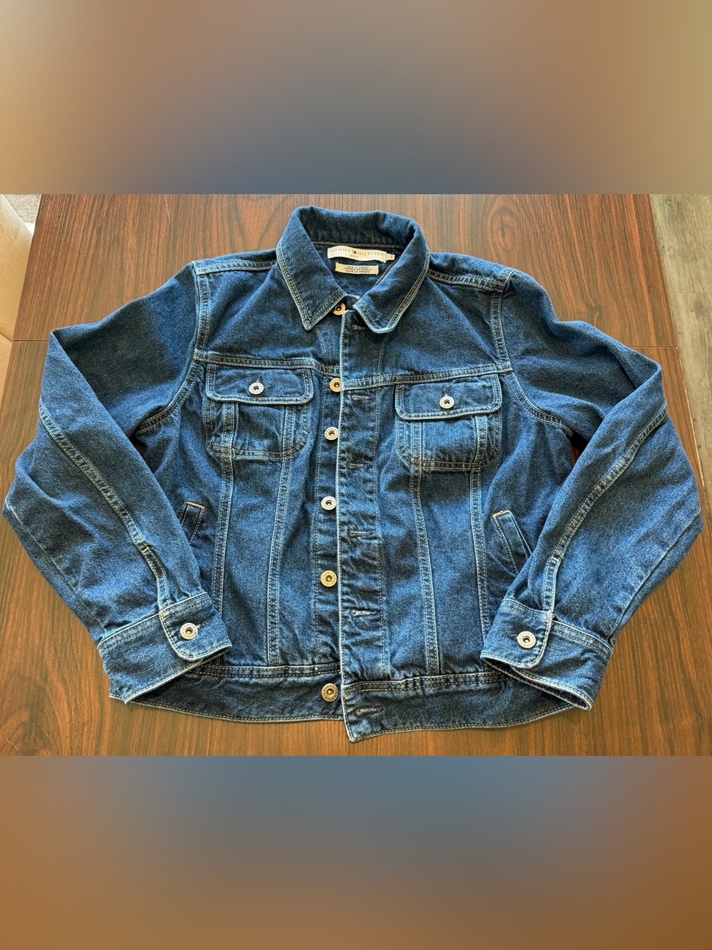 Tommy Hilfiger Jeans Women’s Vintage Blue Denim Trucker Jacket Size L